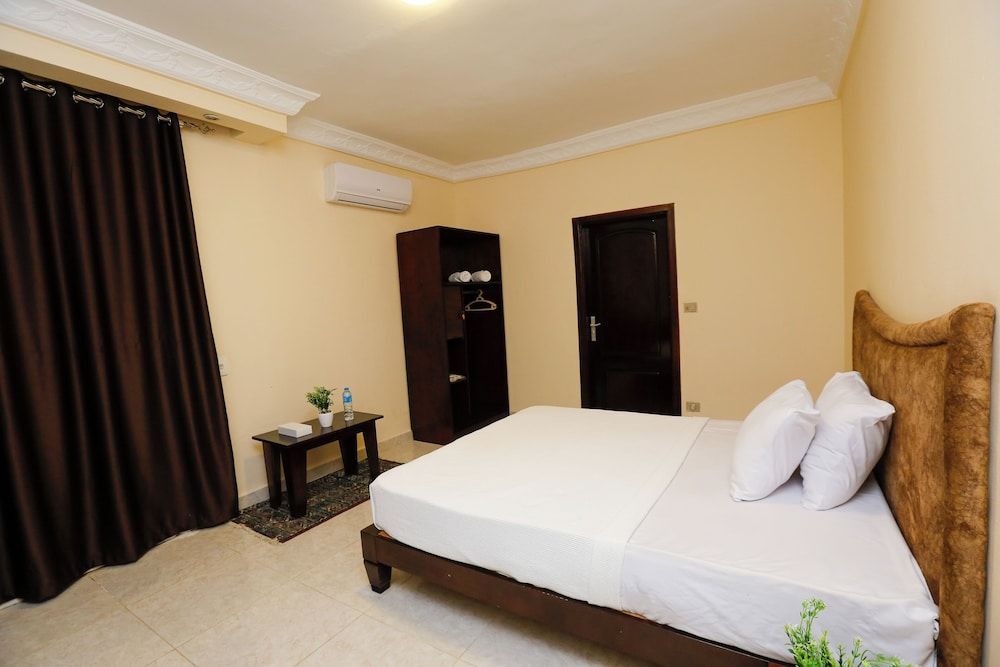 Turquoise Pyramids Palace Club Chalet 4