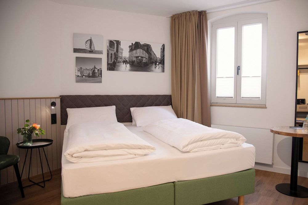Hanse House Wismar Economy Double Room 2