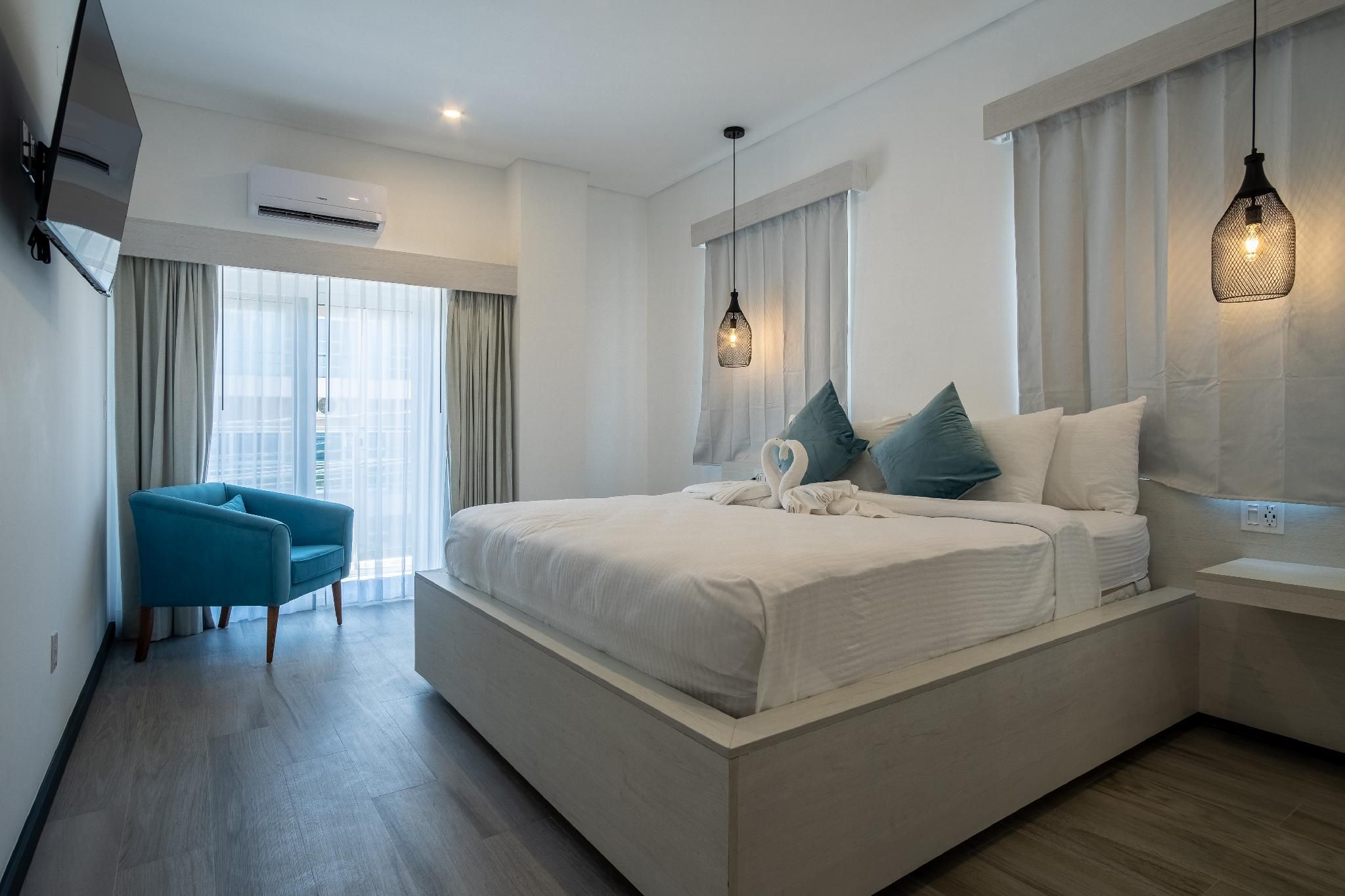 Family 2-Bedroom with Large Balcony