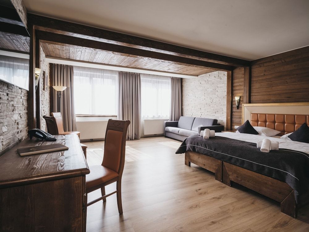 Junior Suite II