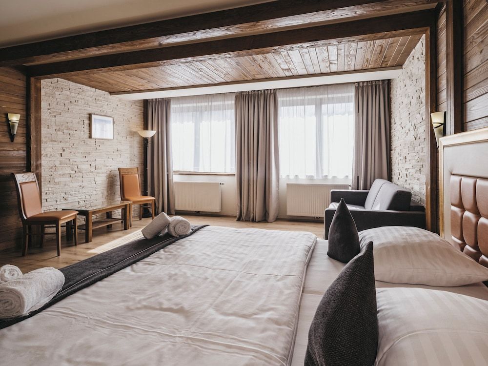 Junior Suite II