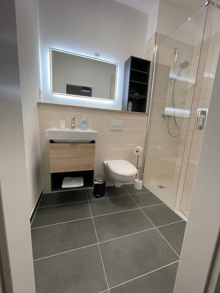 Jade&Jabo Premium Apartment, Accessible, Private Bathroom 9