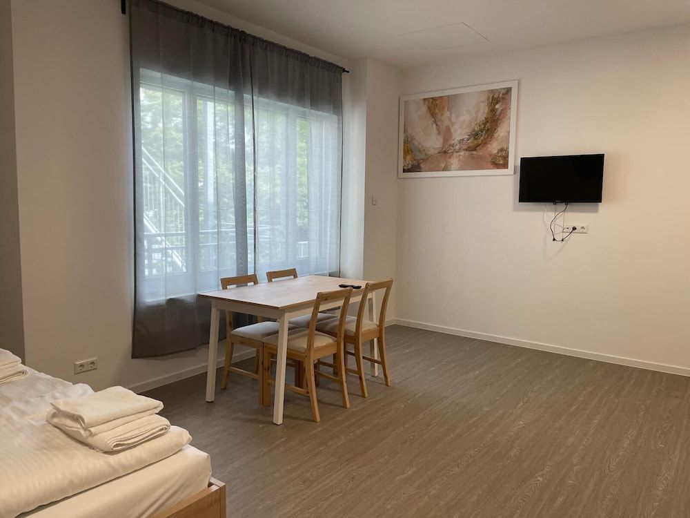 Jade&Jabo Premium Apartment, Accessible, Private Bathroom 12