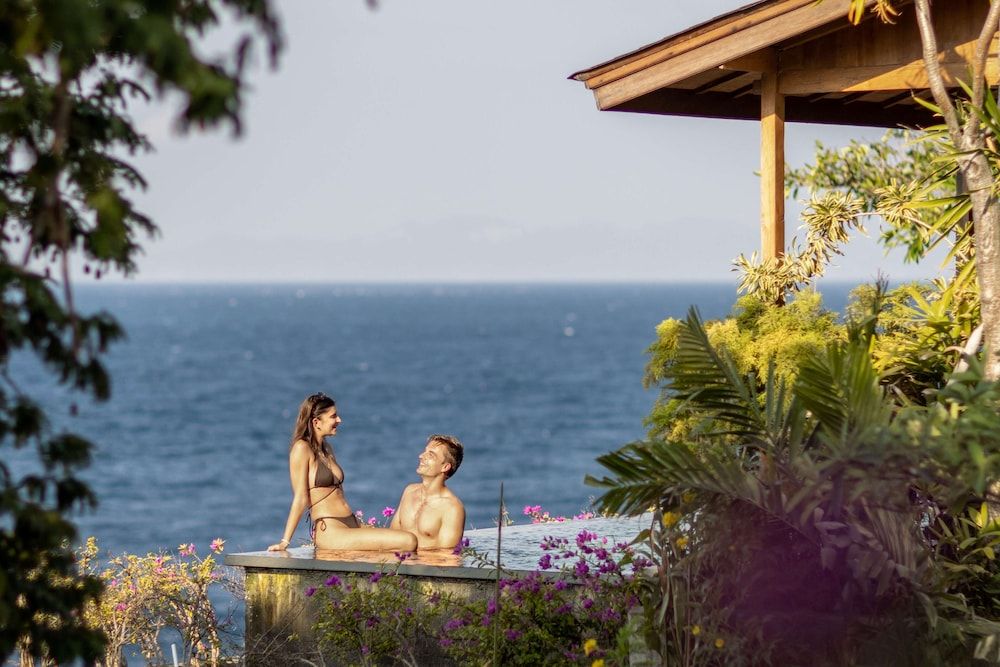 Semaya Beach Resort Villa with Private Pool 5