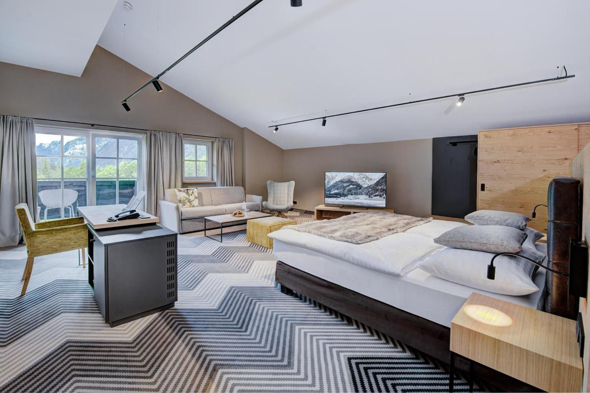 Junior Suite with Balcony