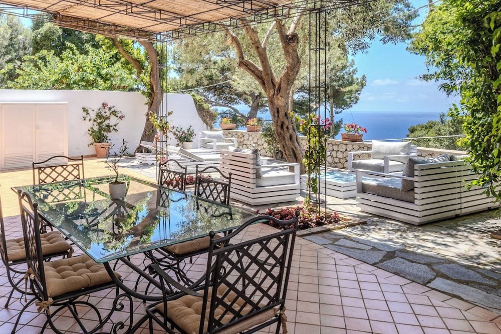 Oliveto Capri
