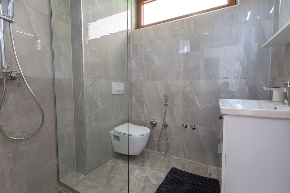 Malak Resort Deluxe Villa 8