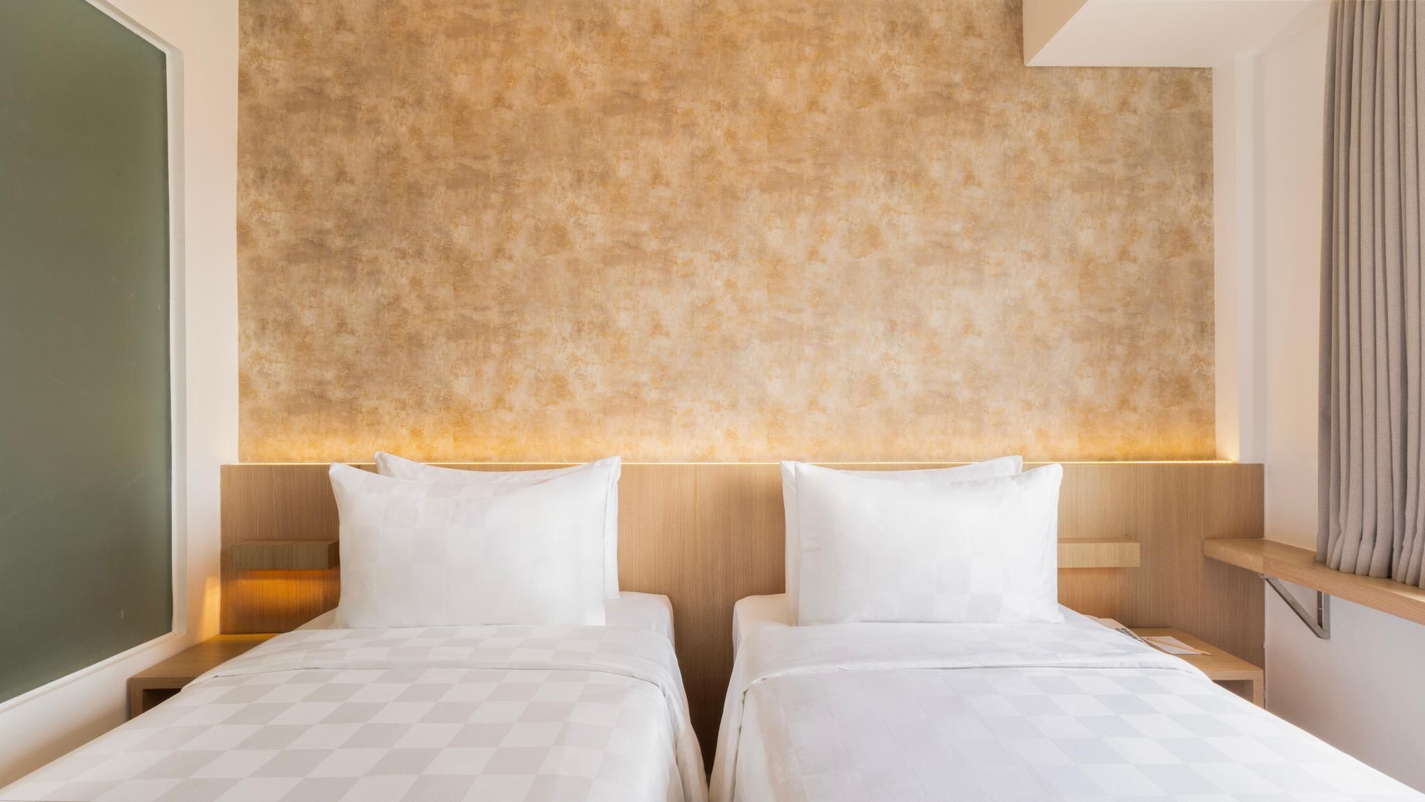 Express Twin Room