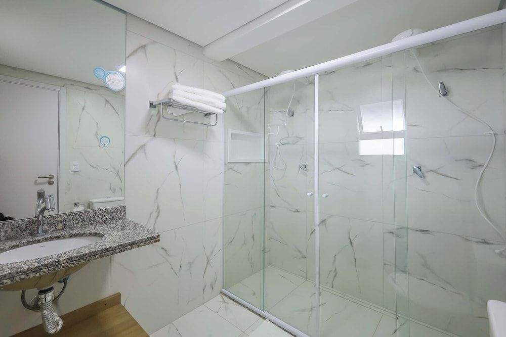 Tri Hotel Praia Grande Standard Quadruple Room, City View 5