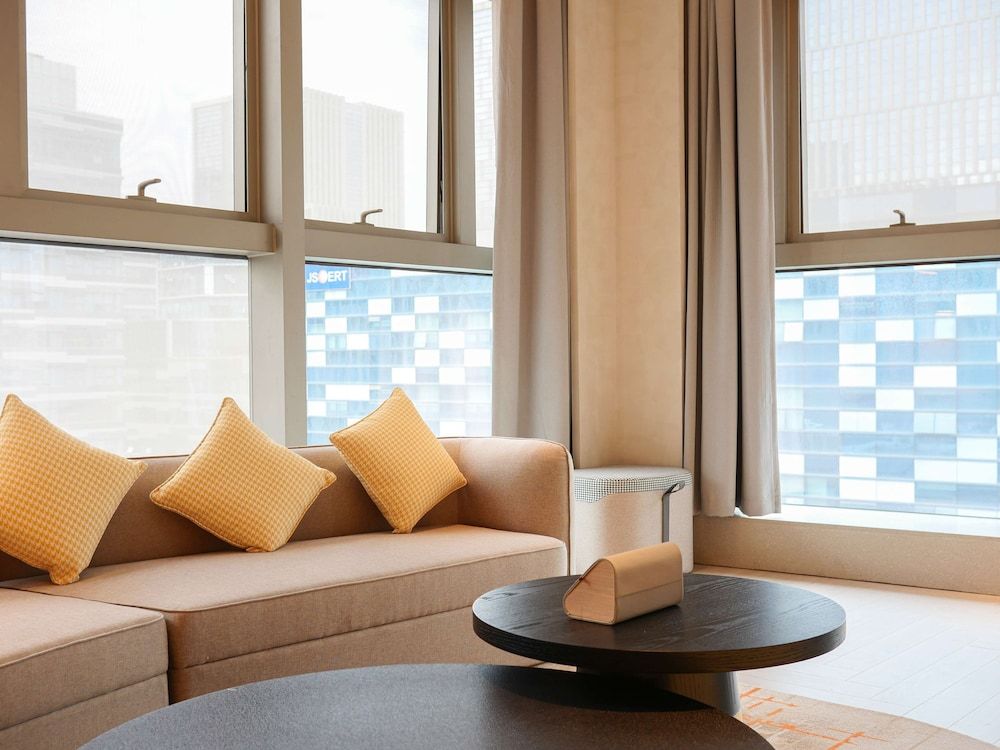 Hilton Garden Inn Nanjing Hexi Olympic Sports Center Deluxe Suite, 1 King Bed 6