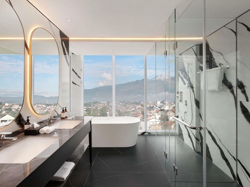 Mercure Garut City Center Privilege, Suite, 1 King Bed 2