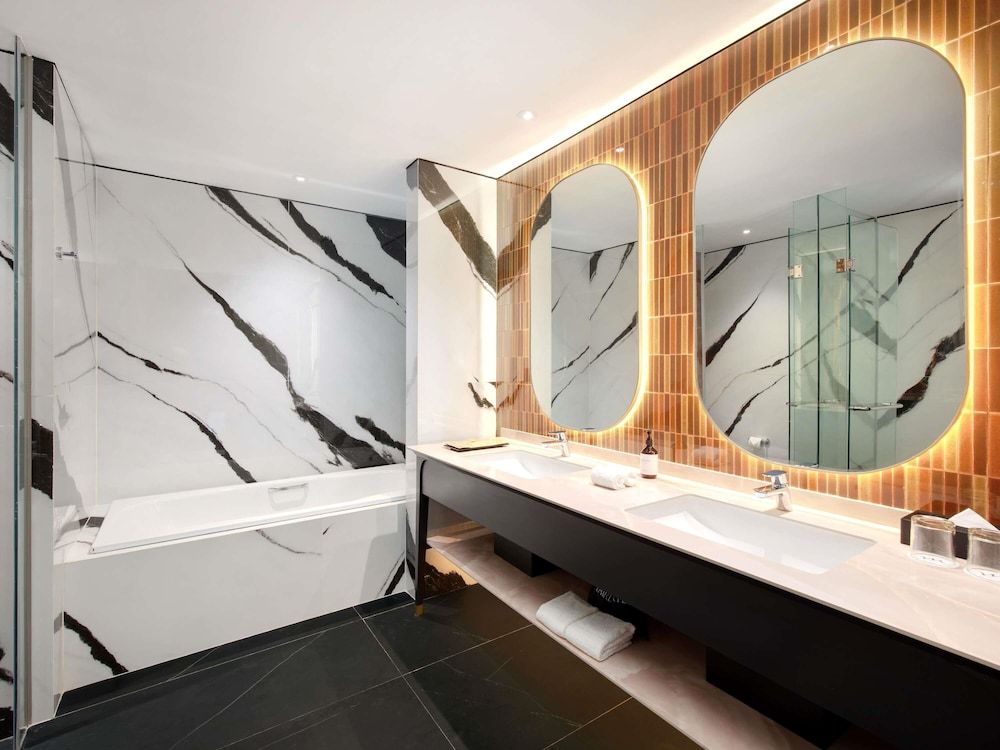 Mercure Garut City Center Junior Suite, 1 King Bed 2