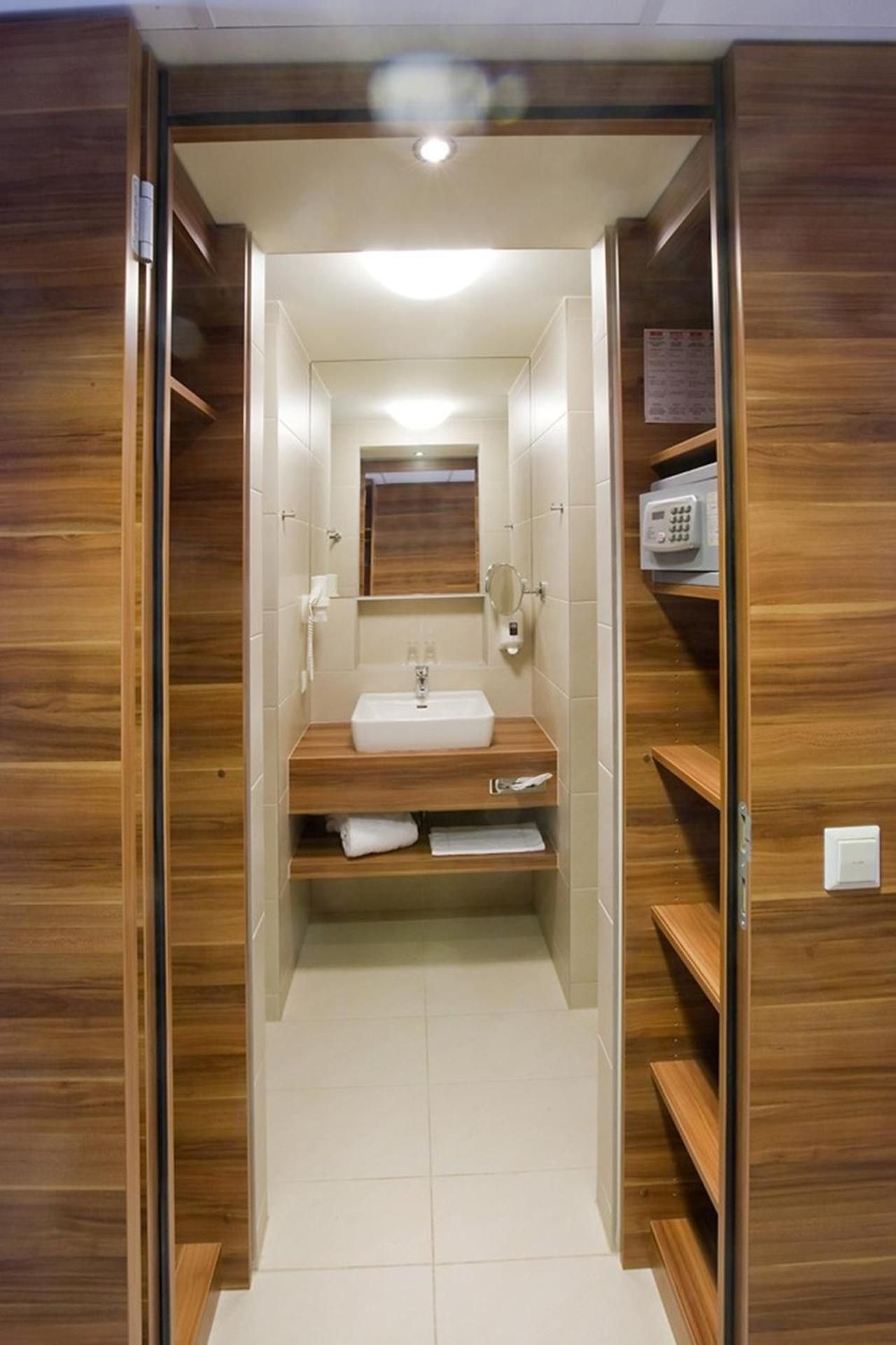 Superior Studio - Adjoining Building