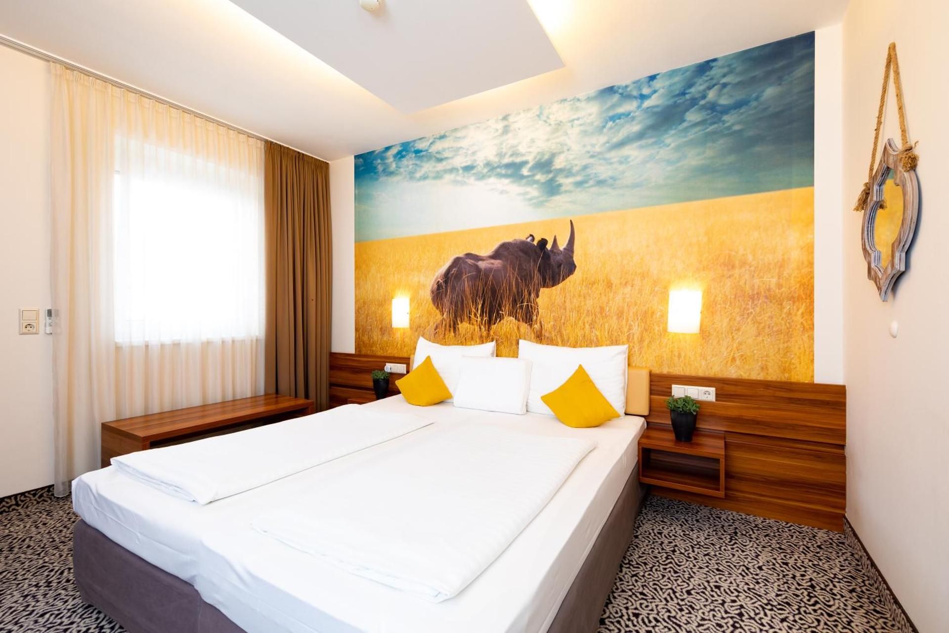 Double Room - adjoining building