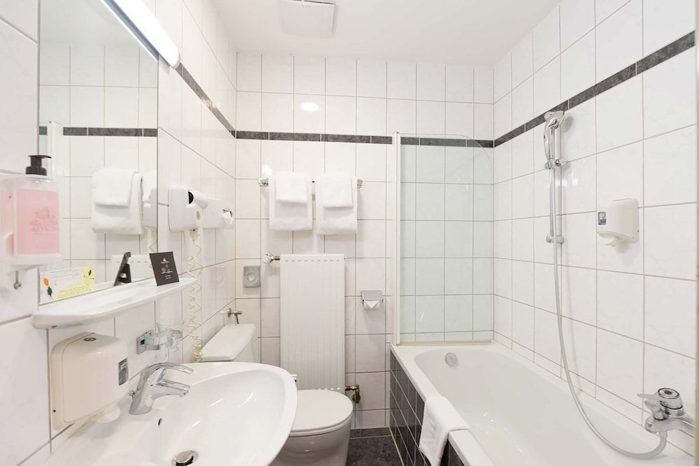 Hotel Süd art Standard Double Room 7