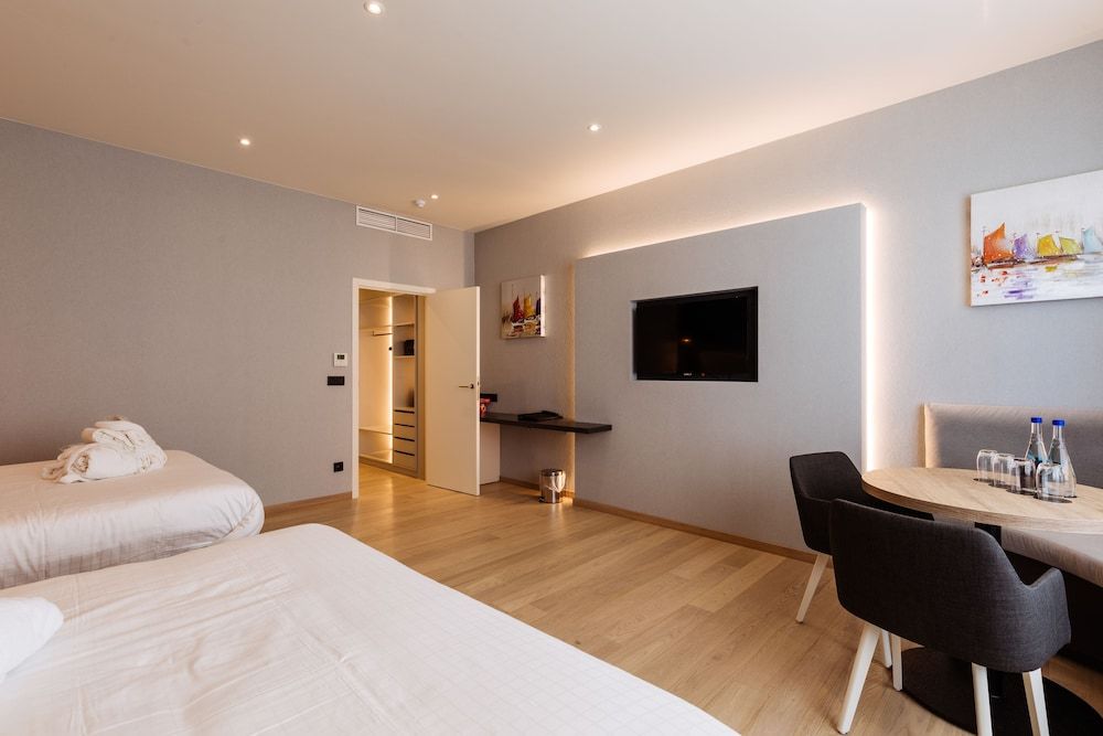 Andromeda Hotel Comfort Room, 2 Queen Beds, No Sea View 2