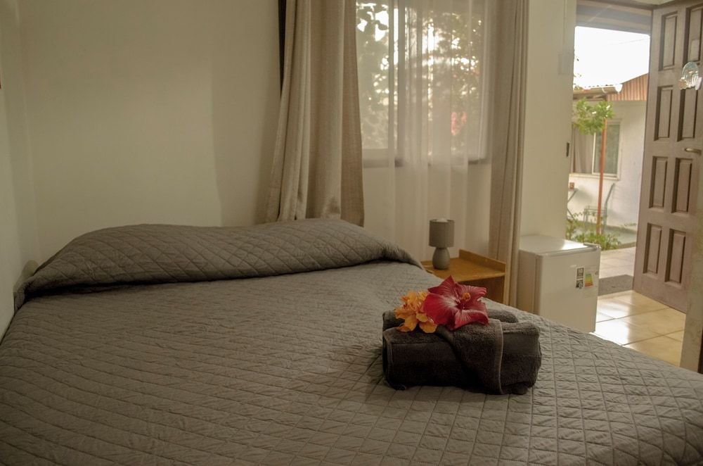 Hostal Vaianny Economy Double Room, 1 Queen Bed, Shared Bathroom