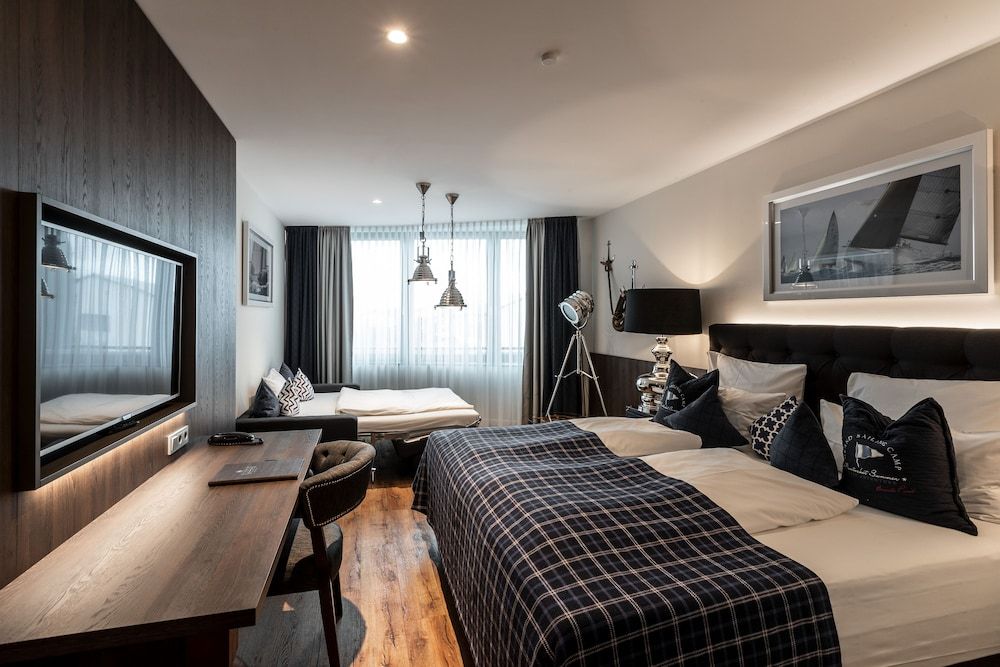 BLOCK Hotel & Living Comfort Room, 1 King Bed 2