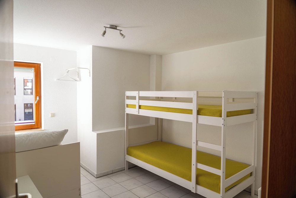 Hotel Restaurant Zum Reussenstein Familienapartment 2