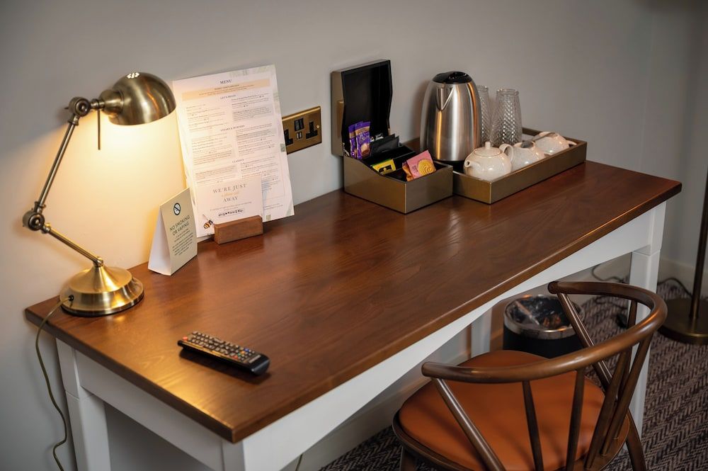 The Green Man by Greene King Inns Classic Double Room, Ensuite 4