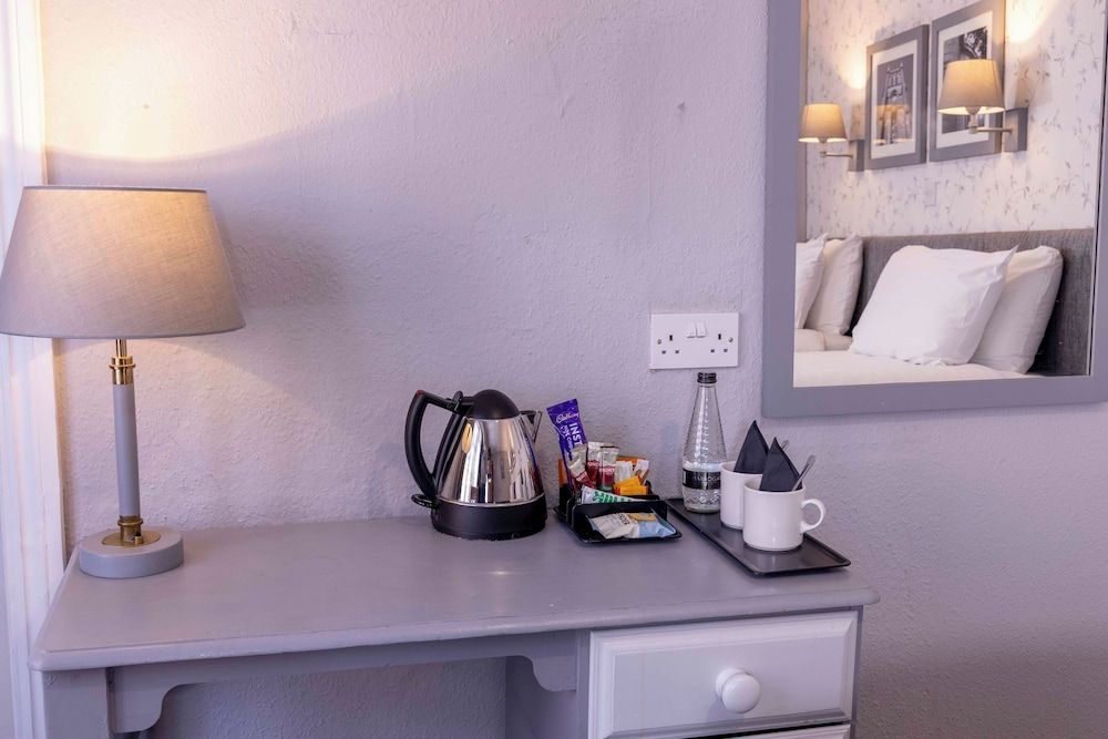 Cromwell Lodge Hotel by Greene King Inns Standard Room, 2 Twin Beds 17