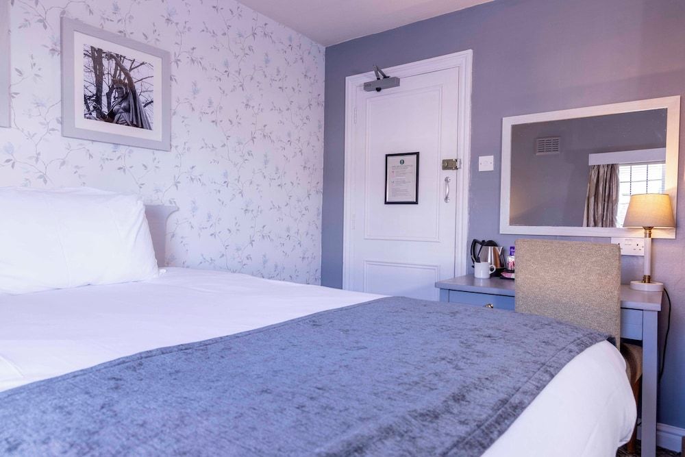 Cromwell Lodge Hotel by Greene King Inns Single Room 6