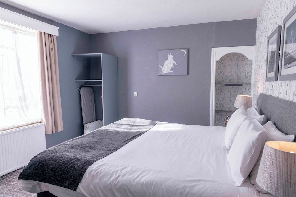 Cromwell Lodge Hotel by Greene King Inns Double Room 13