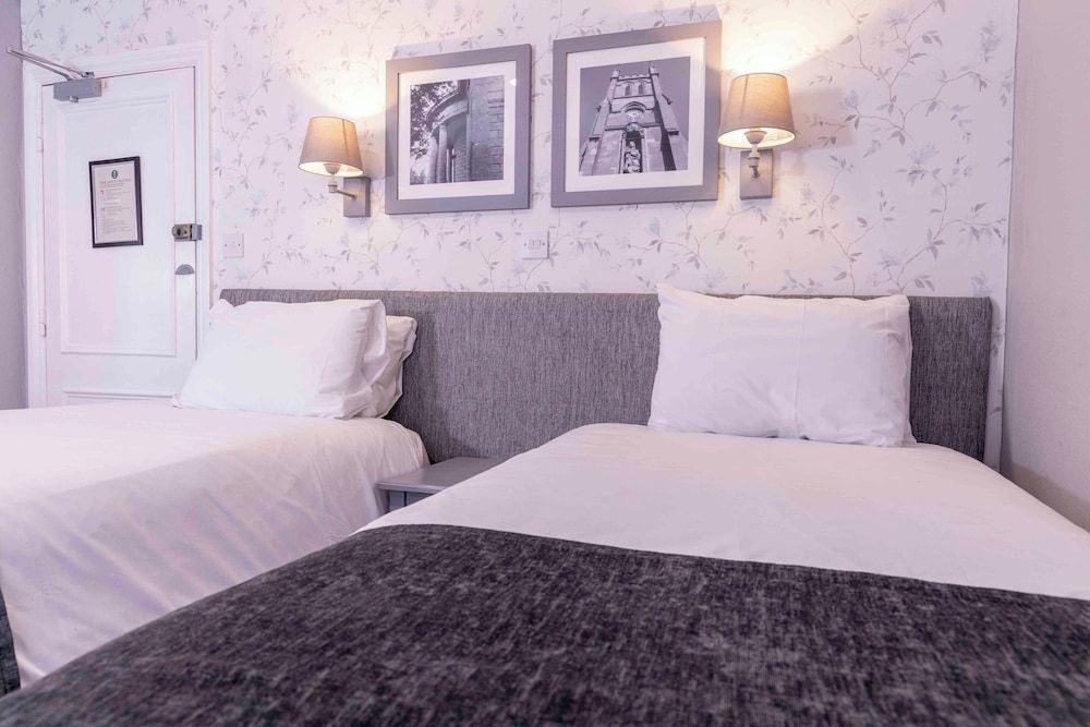 Cromwell Lodge Hotel by Greene King Inns Standard Room, 2 Twin Beds 6