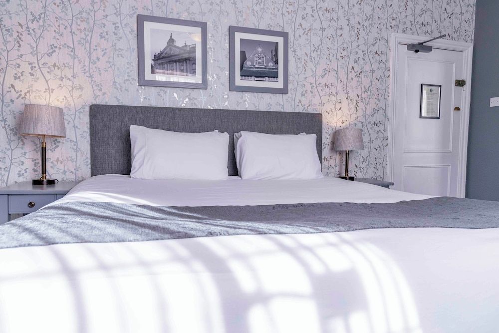 Cromwell Lodge Hotel by Greene King Inns Double Room 2