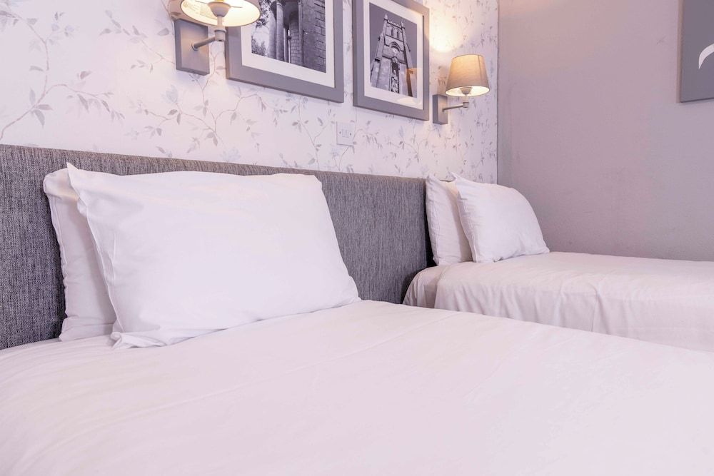 Cromwell Lodge Hotel by Greene King Inns Standard Room, 2 Twin Beds 4
