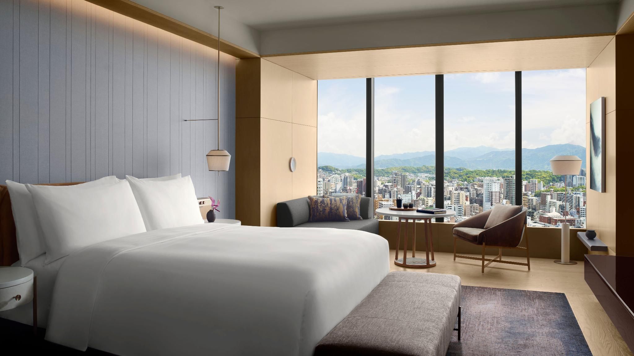 Guest room, 1 King, Skyline view