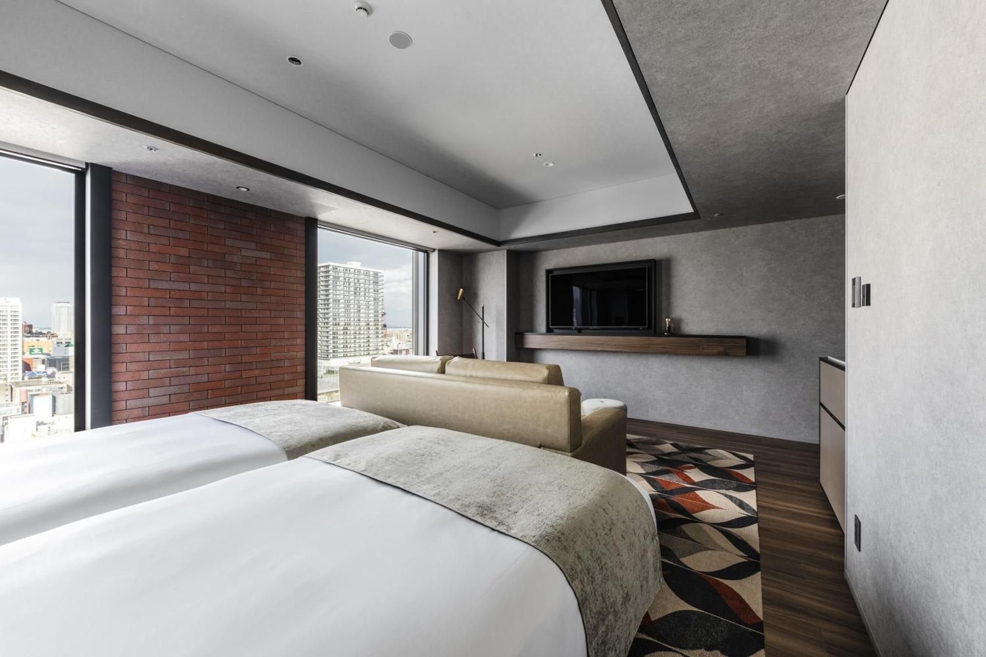 Premium Corner Twin Room