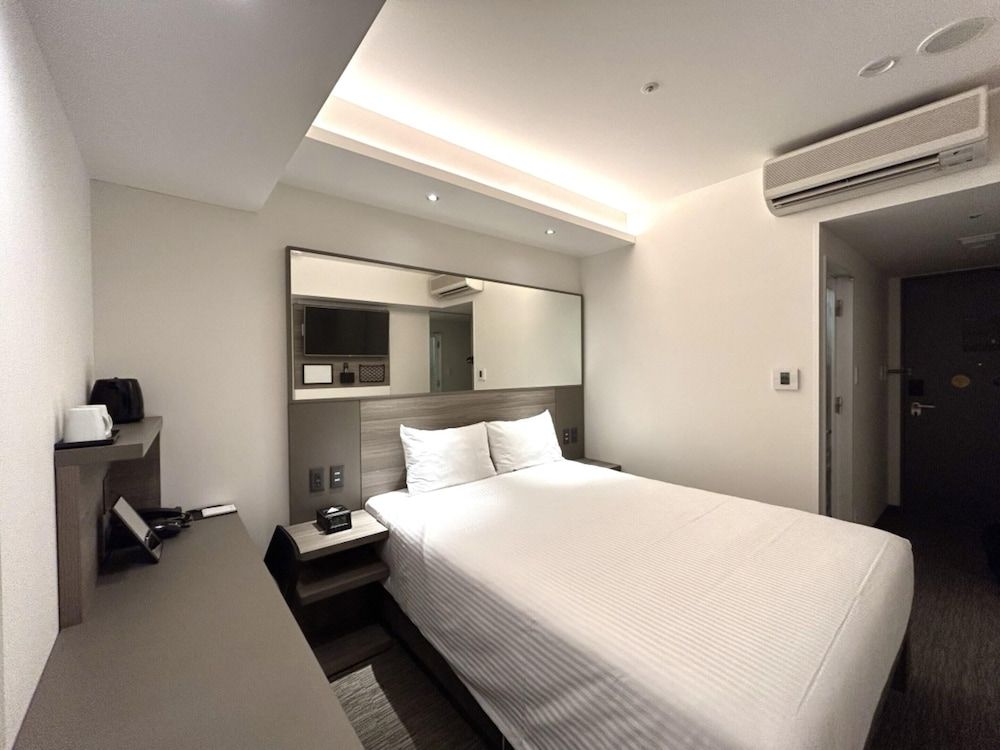 Smile Hotel Sapporo Susukino Minami Double Room, Non Smoking 3