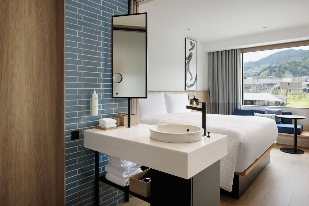 Standard Room, 1 King Bed