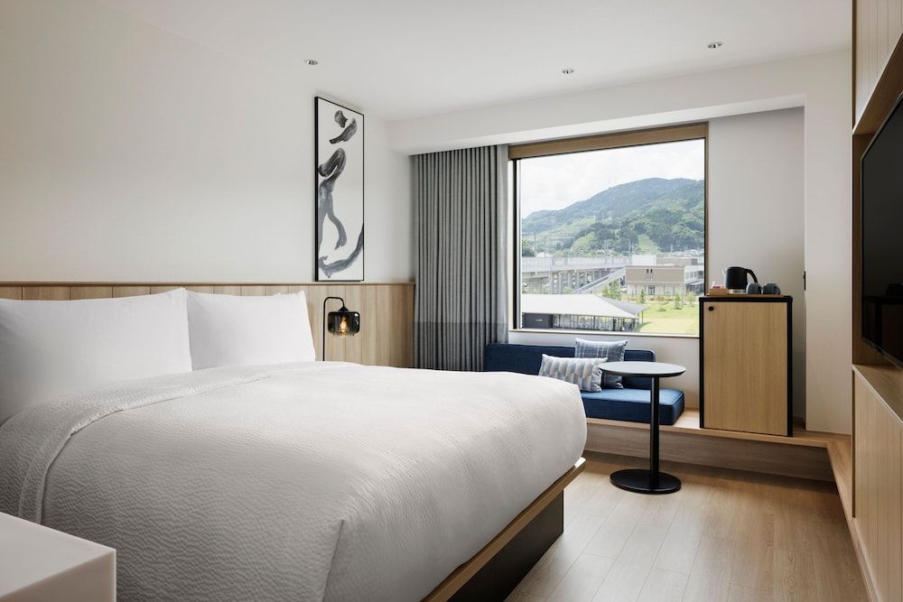 Standard Room, 1 King Bed