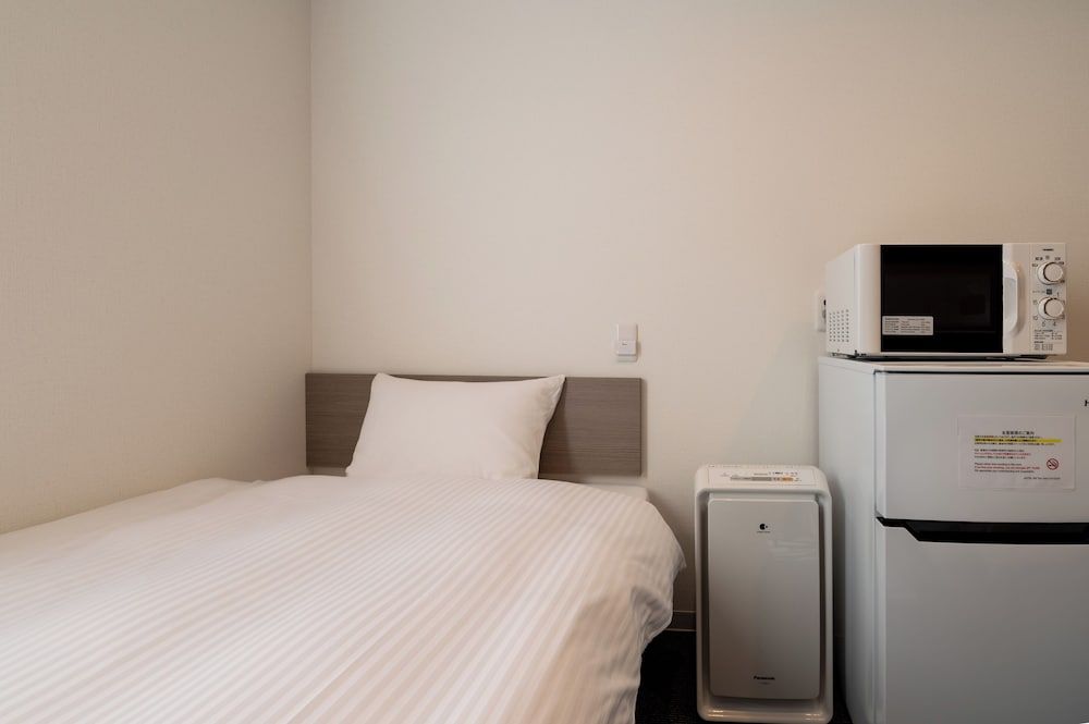 Standard Twin Room, Non Smoking (check-in is not available after 11PM)