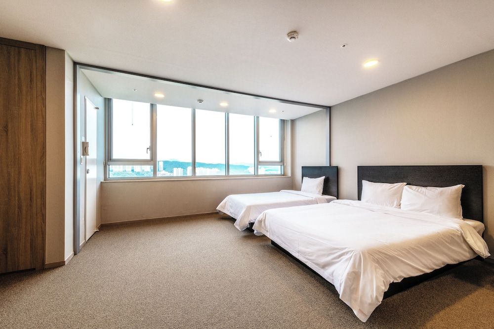 The Triny Urban Suites