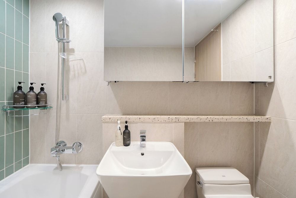 Urbanstay Incheon Chinatown Family Three Room 6