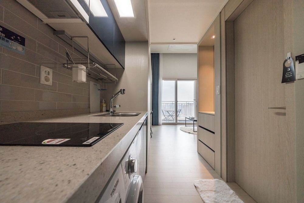 Parkview Terrace Hotel Deluxe Twin Room, 2 Queen Beds, Non Smoking, Kitchen 8