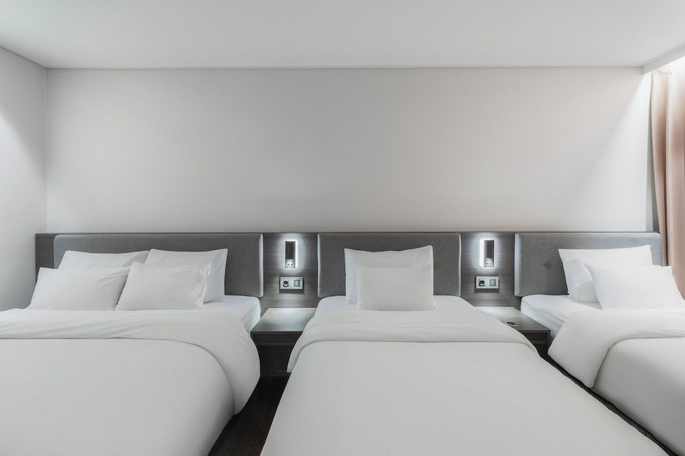 Cloudin Hotel Mokpo Peace Square branch Business Triple Room 5