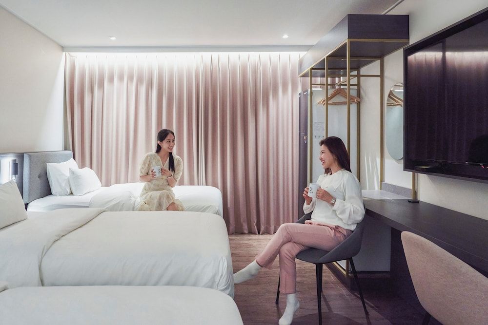 Cloudin Hotel Mokpo Peace Square branch Business Triple Room 2