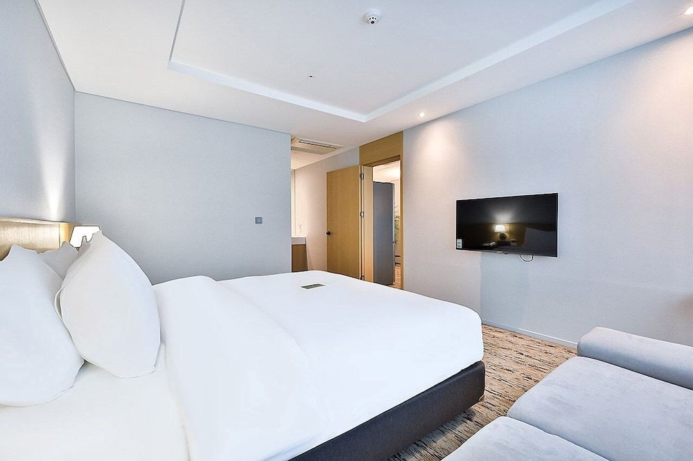 Aank Hotel Incheon Guwol Premier Suite Movie & Rest Room (No parking allowed) 6