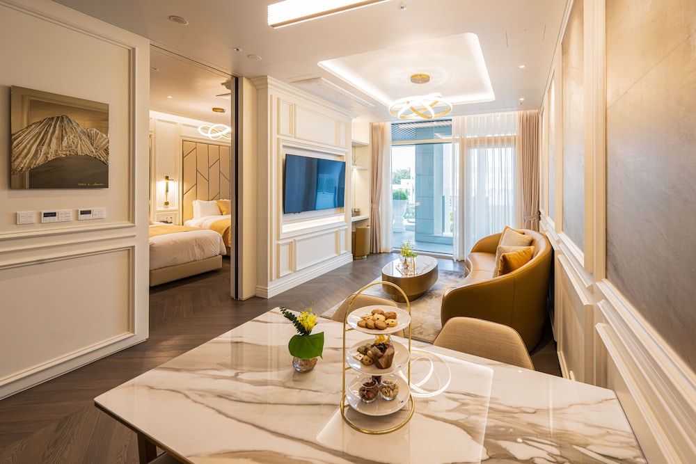 The Siena Resort [All inclusive PKG] Vista Suite (Breakfast and Dinner for 2) 5