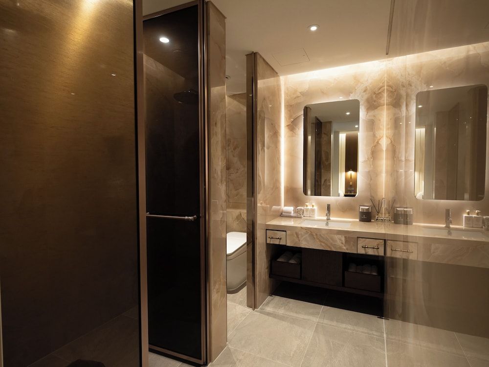 The Siena Resort Penthouse 8