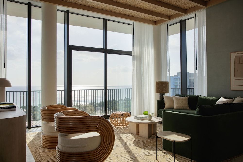 Hotel Indigo Grand Cayman by IHG Presidential Suite, 1 King Bed 8