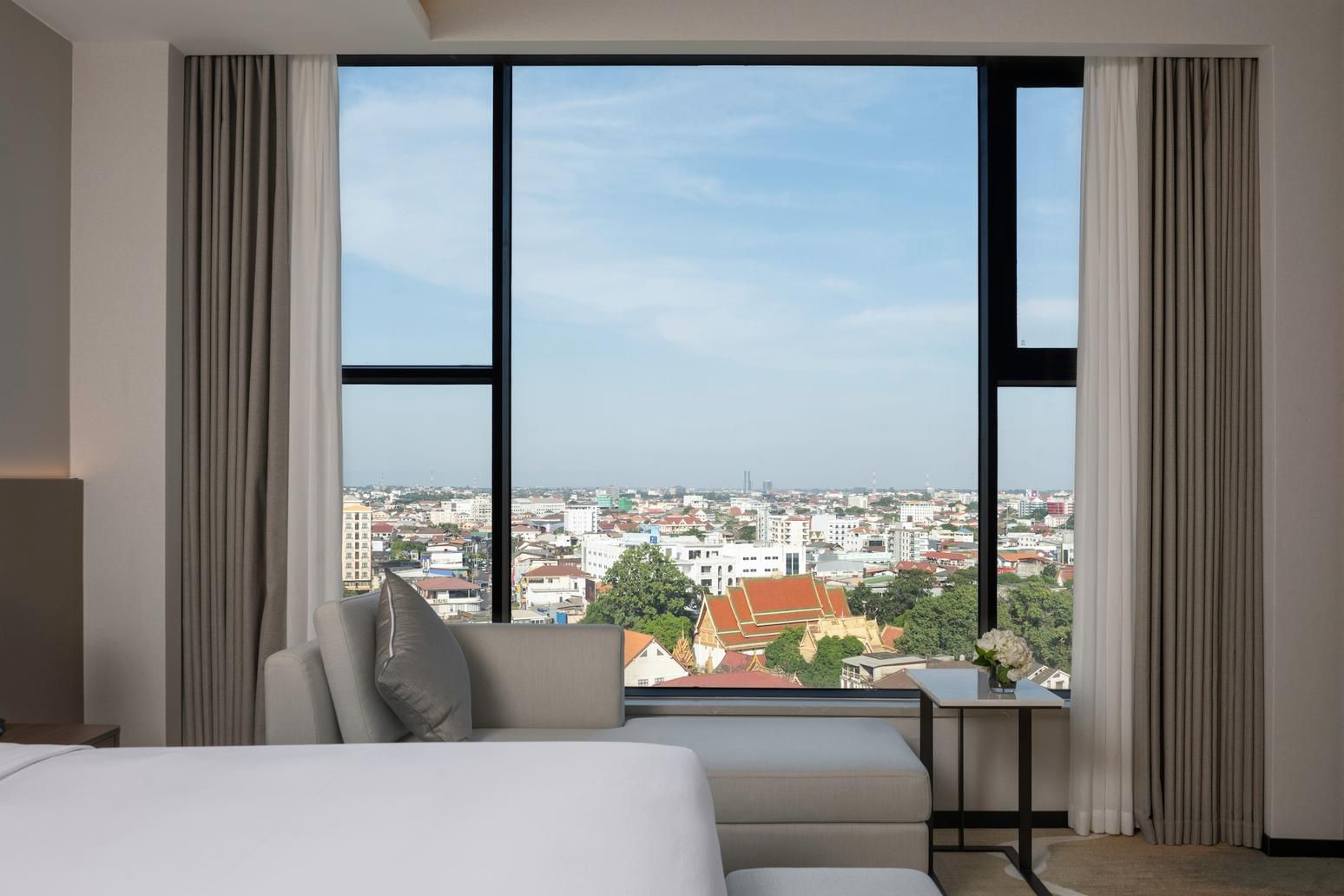 Deluxe City View Twin