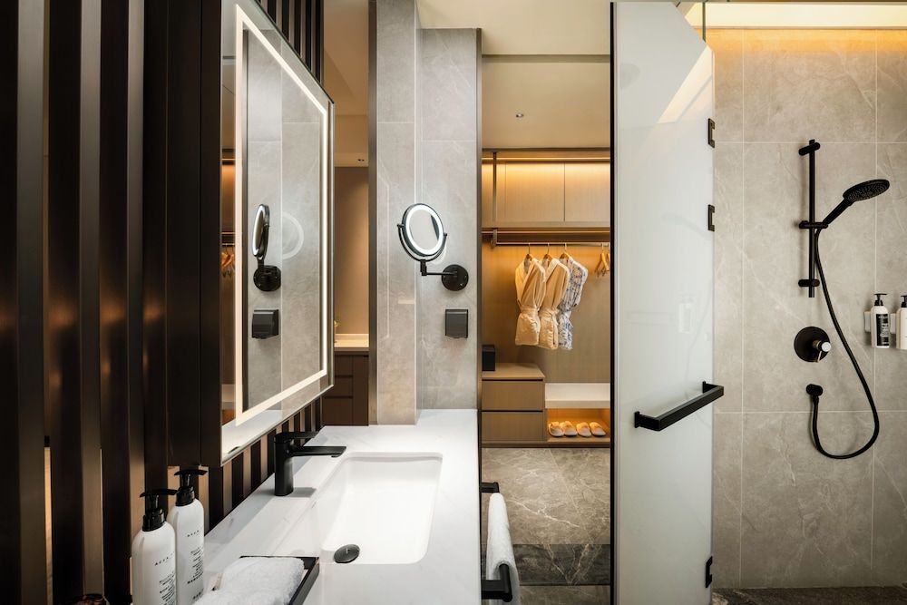 Latsavong Wanda Vista Vientiane Deluxe Twin Room 6