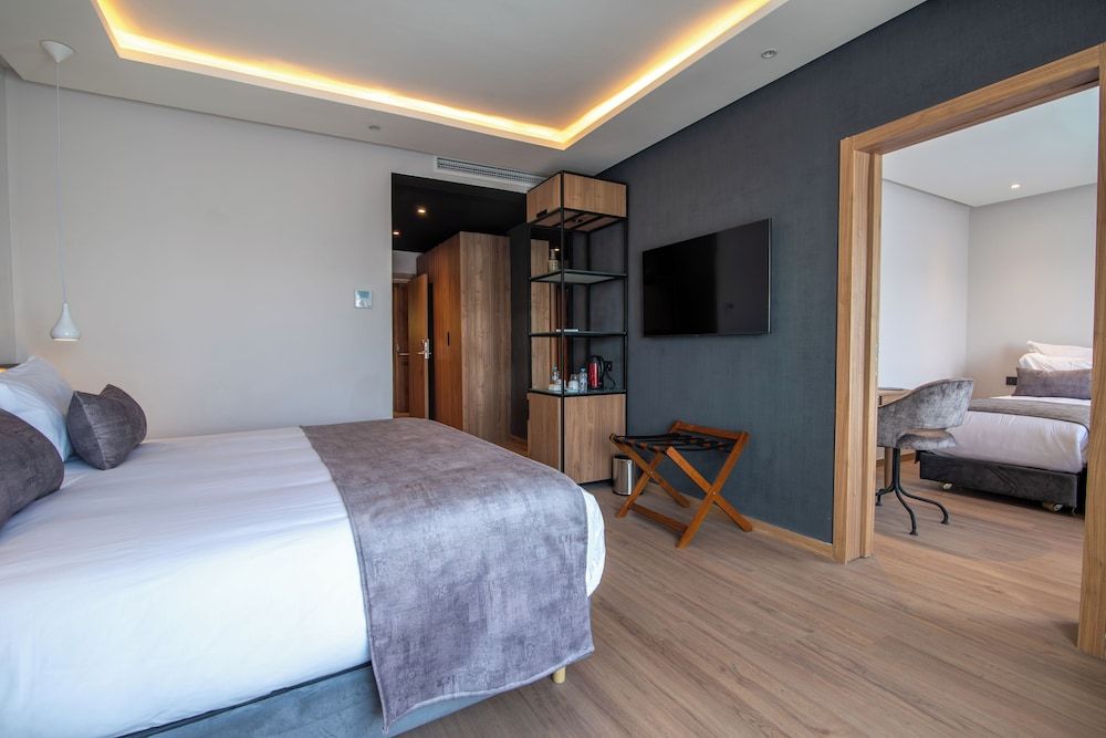 Dominium Palace Deluxe Room, Pool View