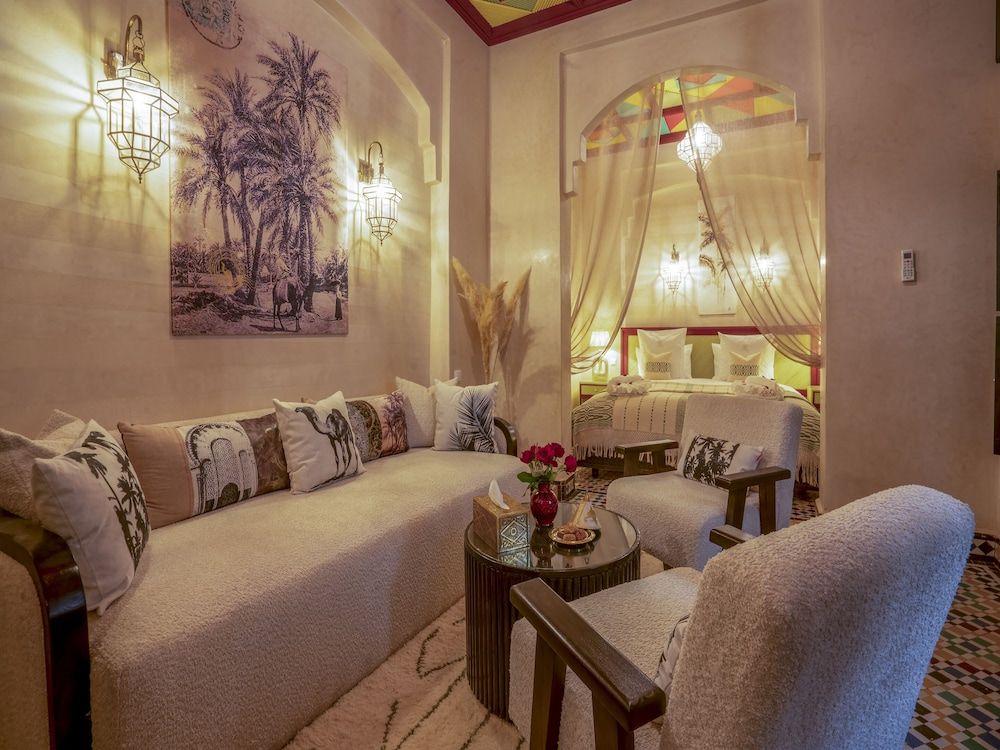 Riad Almisk Superior Triple Room, Ensuite, Courtyard View 17