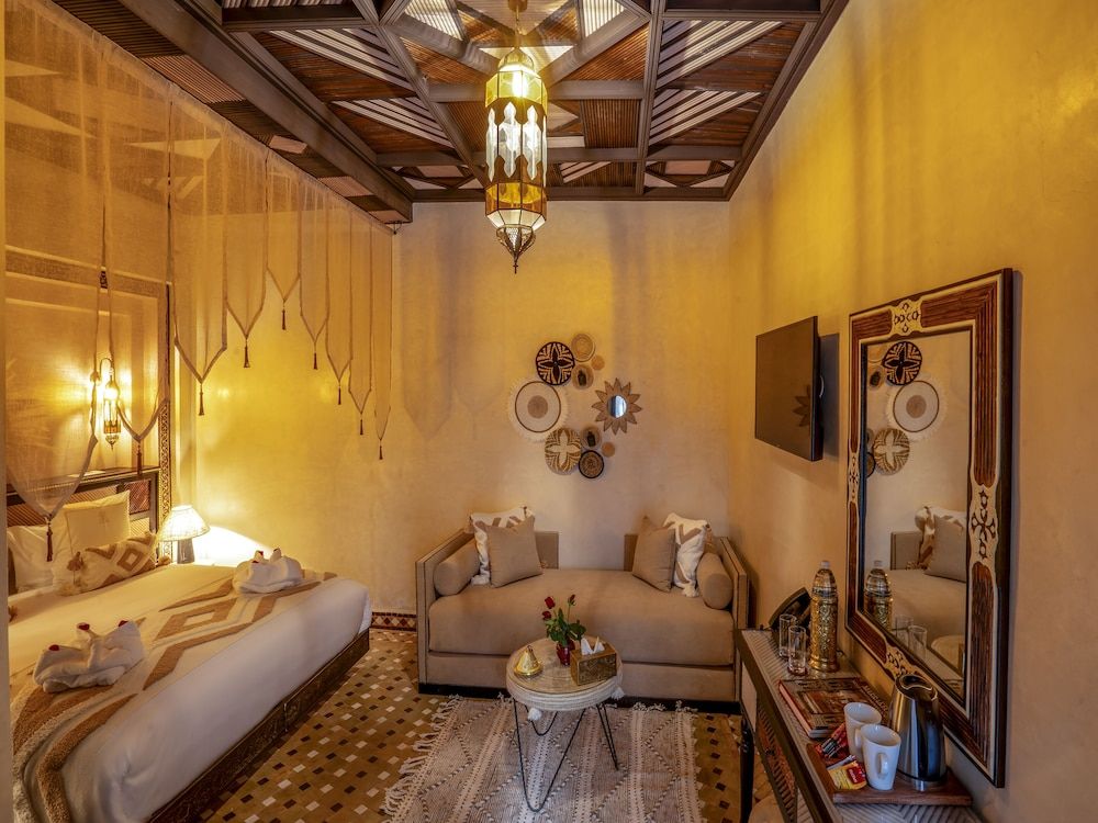 Riad Almisk Superior Triple Room, Ensuite, Courtyard View 15